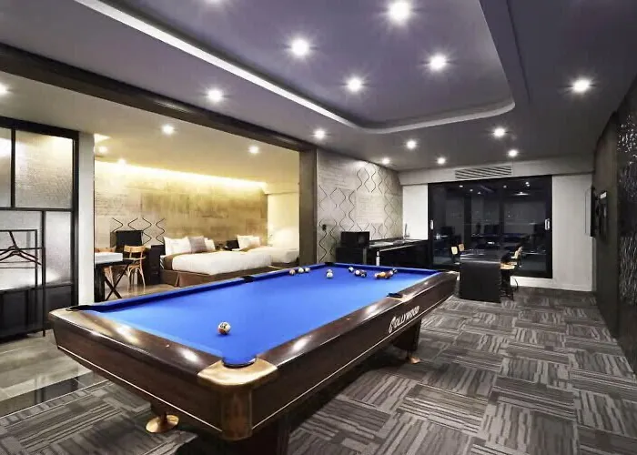 Boutique 9 Hotel