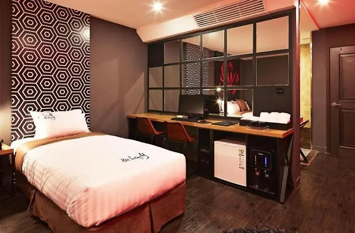 Boutique 9 Hotel