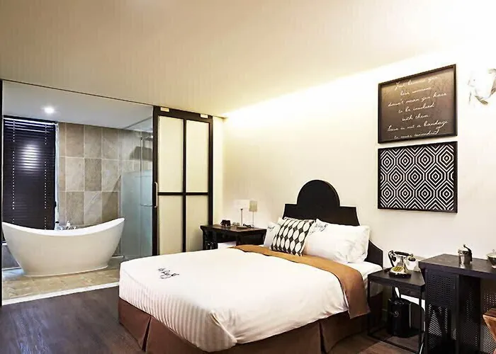 Boutique 9 Hotel